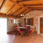 Villa Domaine Vinodolsun Zwei Villen, Ein Grundstueck Und Platz Fuer Bis Zu 18 Personen