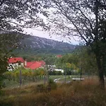 Domaine Vinodolsun Zwei Villen, Ein Grundstueck Und Platz Fuer Bis Zu 18 Personen Villa