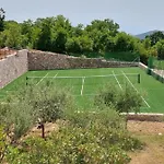Villa Domaine Vinodolsun Zwei Villen, Ein Grundstueck Und Platz Fuer Bis Zu 18 Personen Bribir (Primorje-Gorski Kotar)