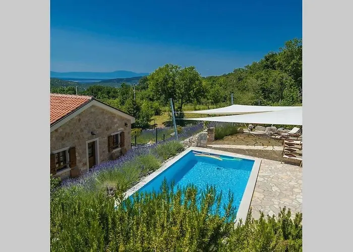 Villa Domaine Vinodolsun Zwei Villen, Ein Grundstueck Und Platz Fuer Bis Zu 18 Personen Bribir (Primorje-Gorski Kotar)