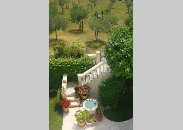 Domaine Vinodolsun Zwei Villen, Ein Grundstueck Und Platz Fuer Bis Zu 18 Personen Villa Bribir (Primorje-Gorski Kotar)