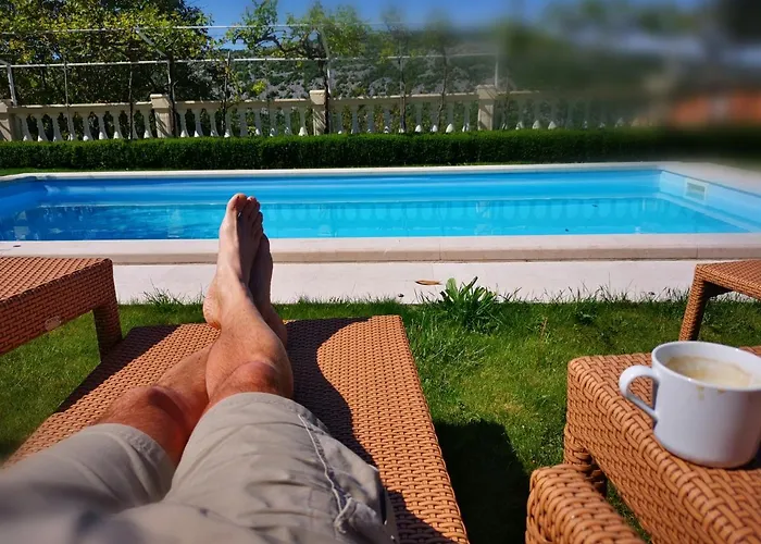 Domaine Vinodolsun Zwei Villen, Ein Grundstueck Und Platz Fuer Bis Zu 18 Personen *