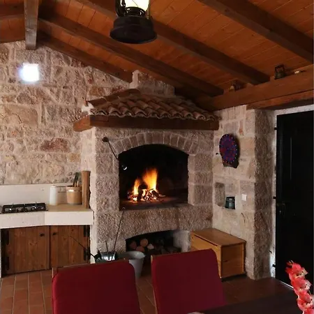 Domaine Vinodolsun Zwei Villen, Ein Grundstück Und Platz Für Bis Zu 20 Personen Villa Bribir (Primorje-Gorski Kotar)