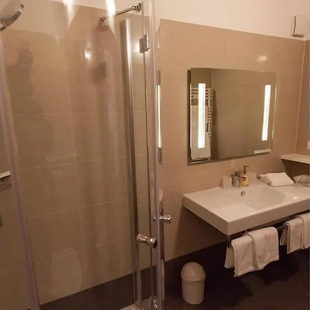 Villa Domaine Vinodolsun Zwei Villen, Ein Grundstück Und Platz Für Bis Zu 20 Personen Bribir (Primorje-Gorski Kotar)