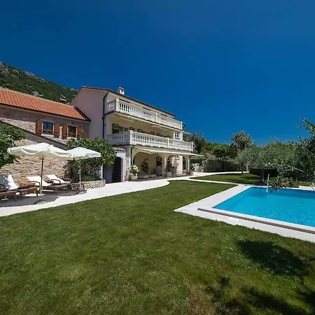 Villa Domaine Vinodolsun Zwei Villen, Ein Grundstück Und Platz Für Bis Zu 20 Personen Bribir (Primorje-Gorski Kotar)