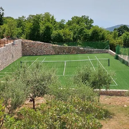 Villa Domaine Vinodolsun Zwei Villen, Ein Grundstück Und Platz Für Bis Zu 20 Personen Bribir (Primorje-Gorski Kotar)